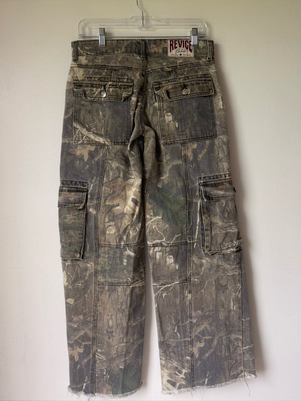 REVICE Camouflage Wide Leg Cargo Pants - Green Mix - Picture 5 of 11